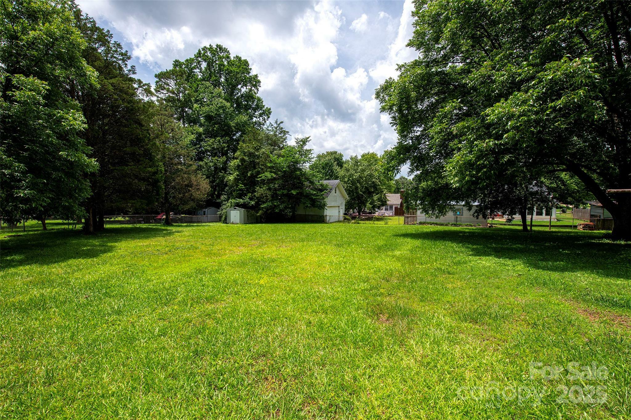 Property Photo: 1224 Manchester Lane NC 28227