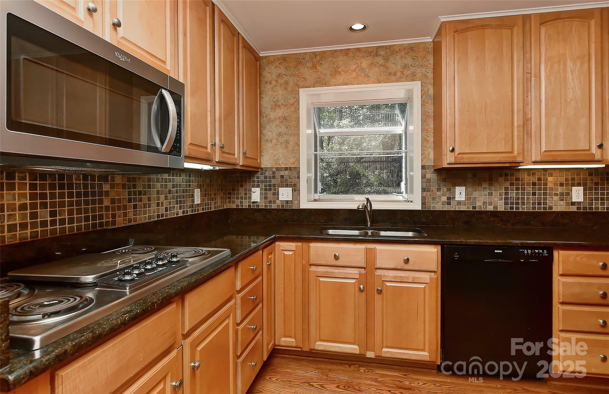 Property Photo:  6117 Yellowood Road  NC 28210 