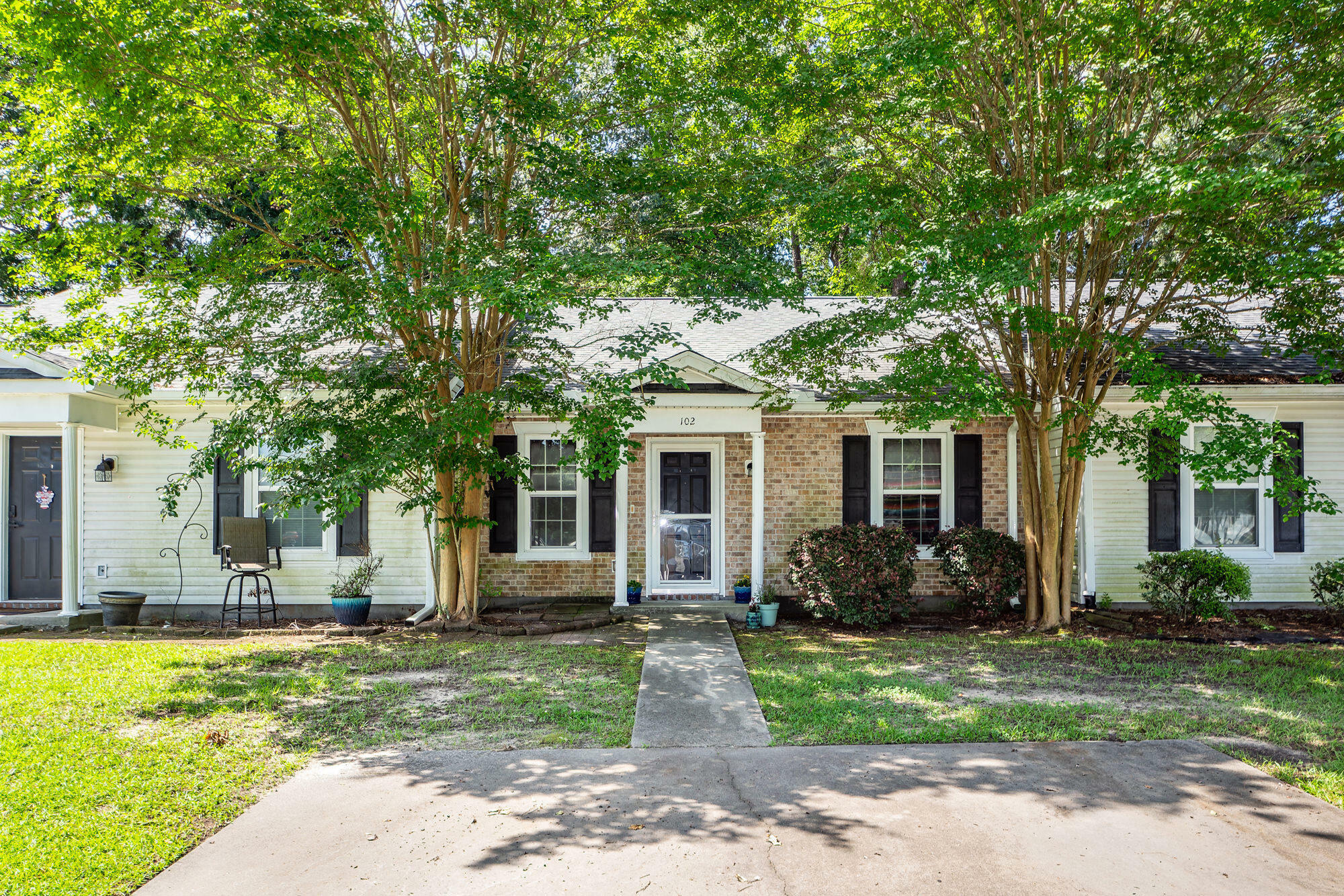 Property Photo: 102 Sandy Hook Court SC 29486