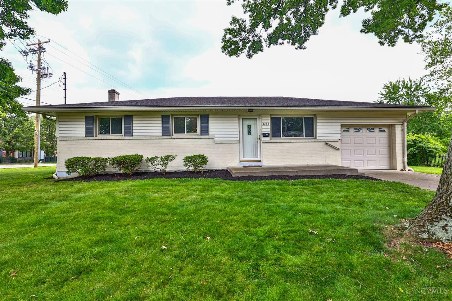 Property Photo: 9494 Wynnecrest Drive OH 45242