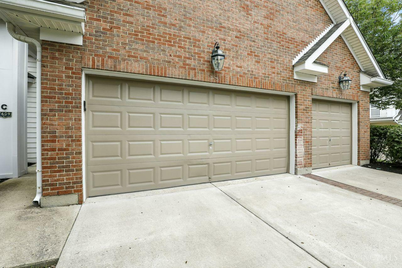 Property Photo: 7609 Mansion Circle OH 45040