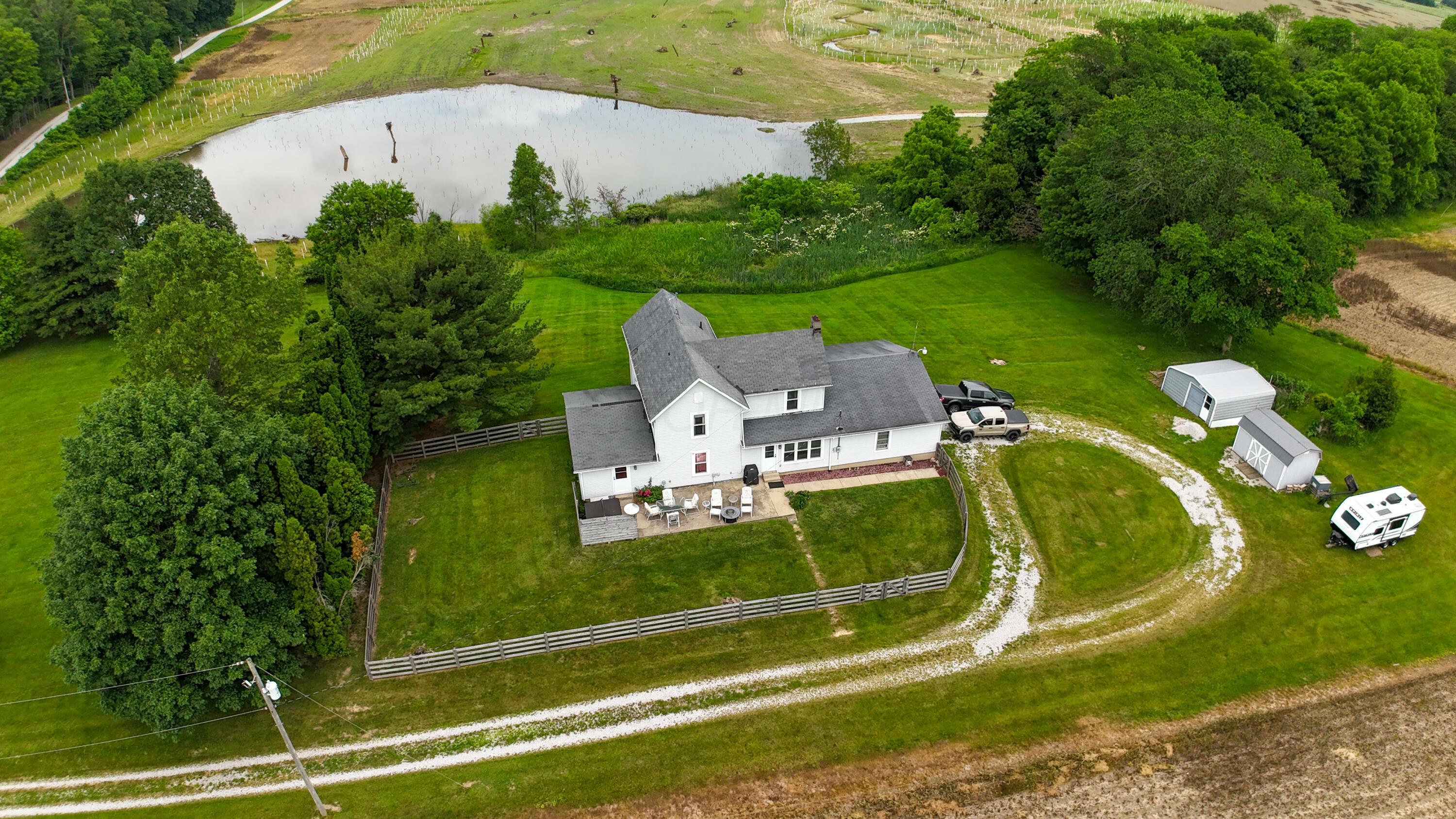 Property Photo: 5837 Township Road 103 OH 43338