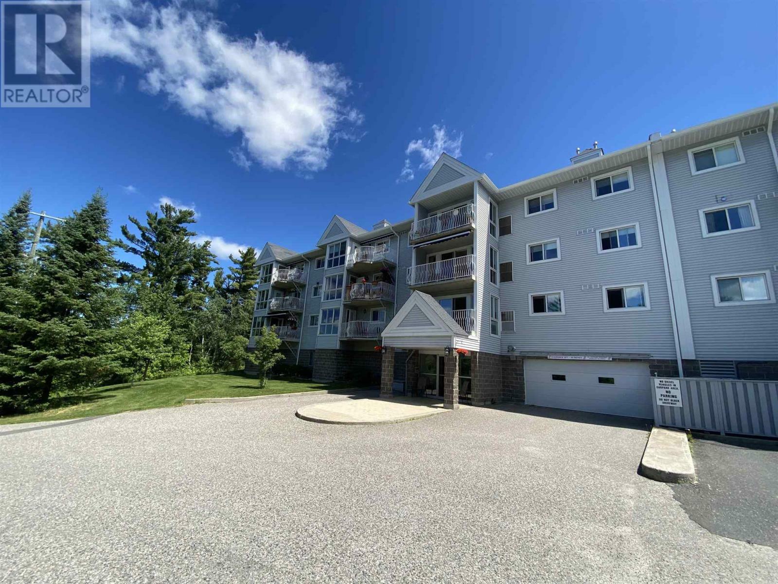 303 471 Lakeview Drive  Kenora ON P9N 4G3 photo