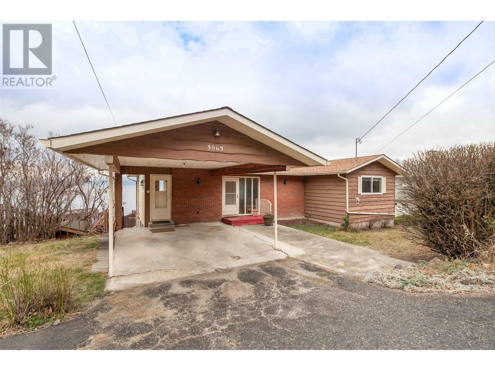 Property Photo: 3963 Angus Drive BC V4T 2K1