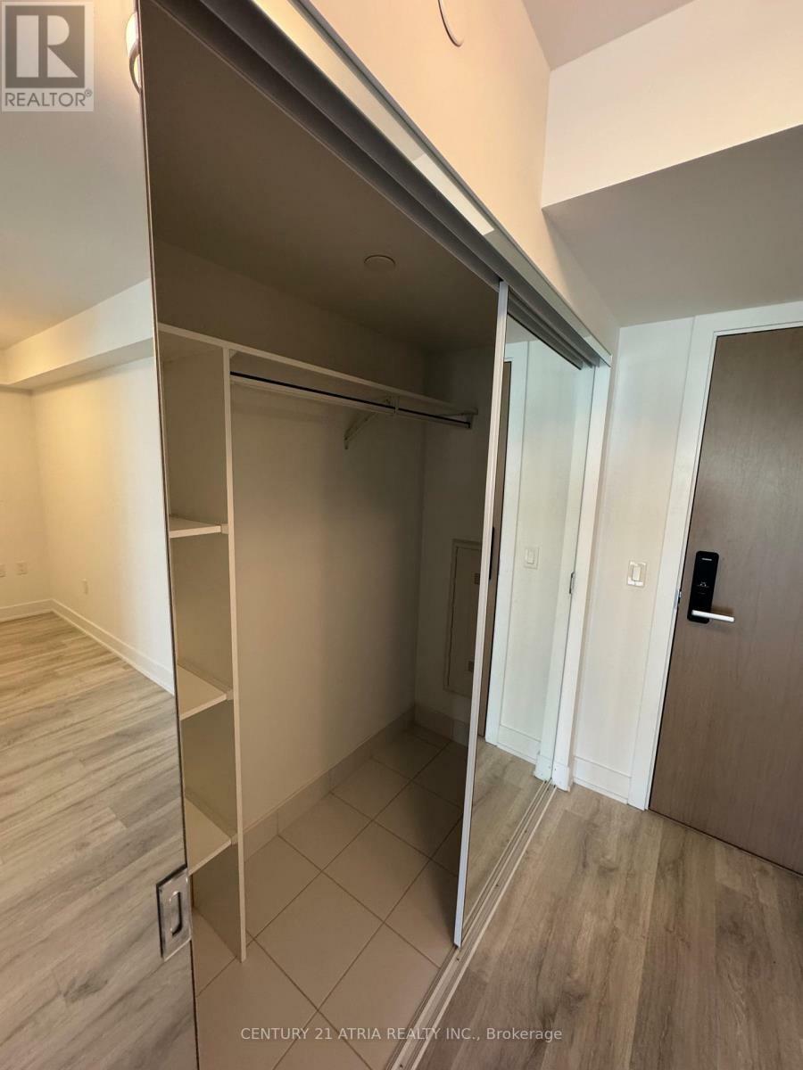Property Photo: 575 Bloor Street East 1109 ON M4W 0B2