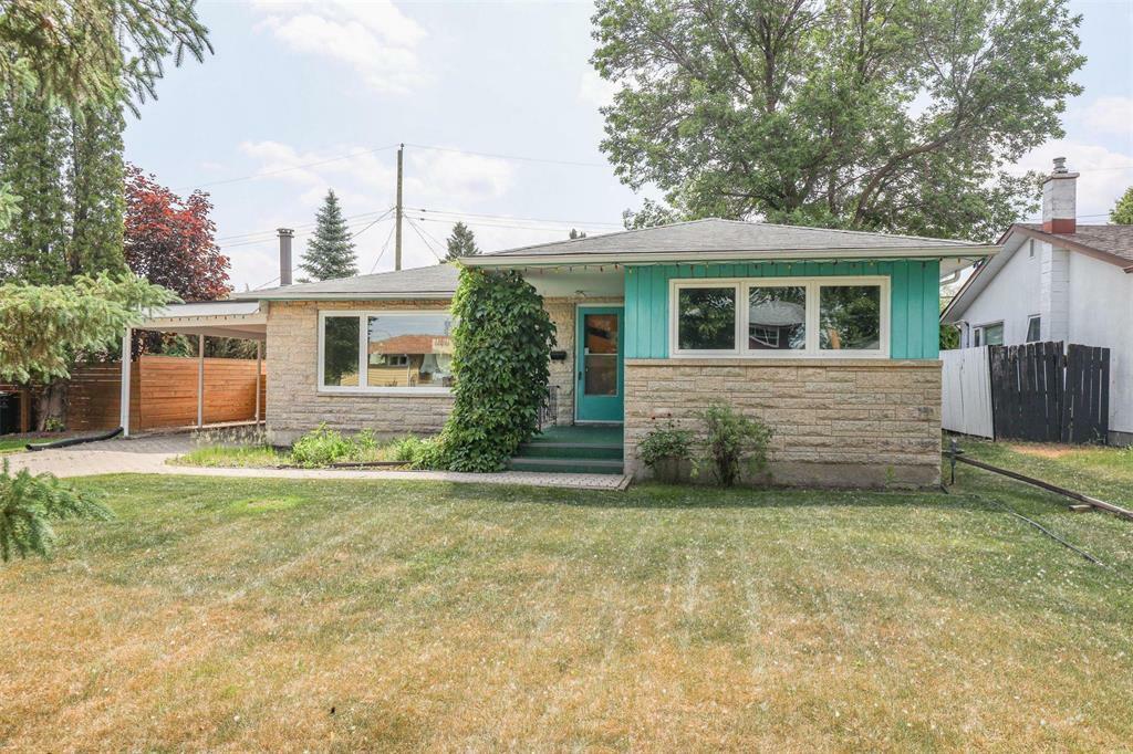 Property Photo: 12 Jupiter Bay MB R3T 0W6