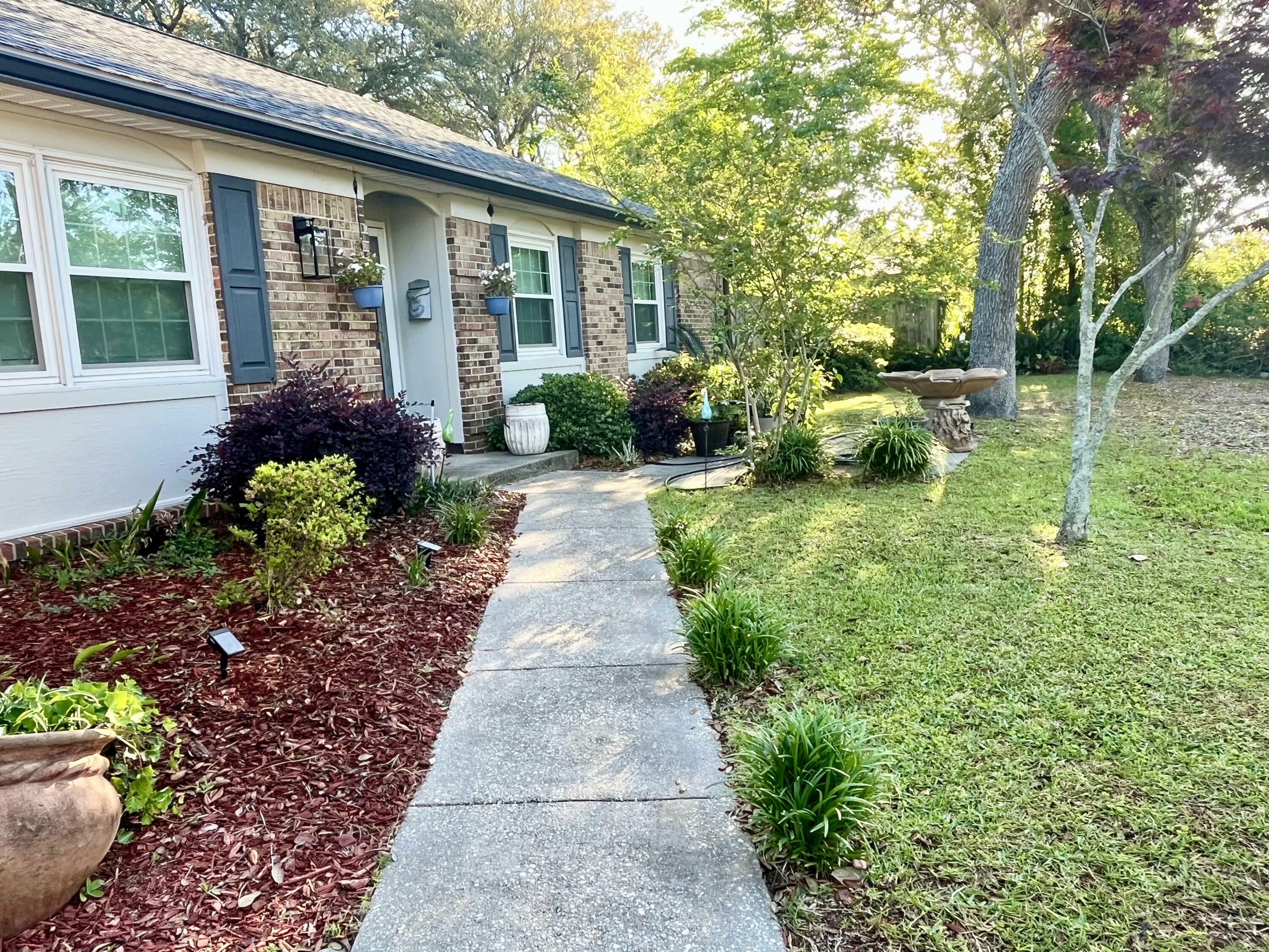 Property Photo: 613 Mayflower Avenue FL 32547
