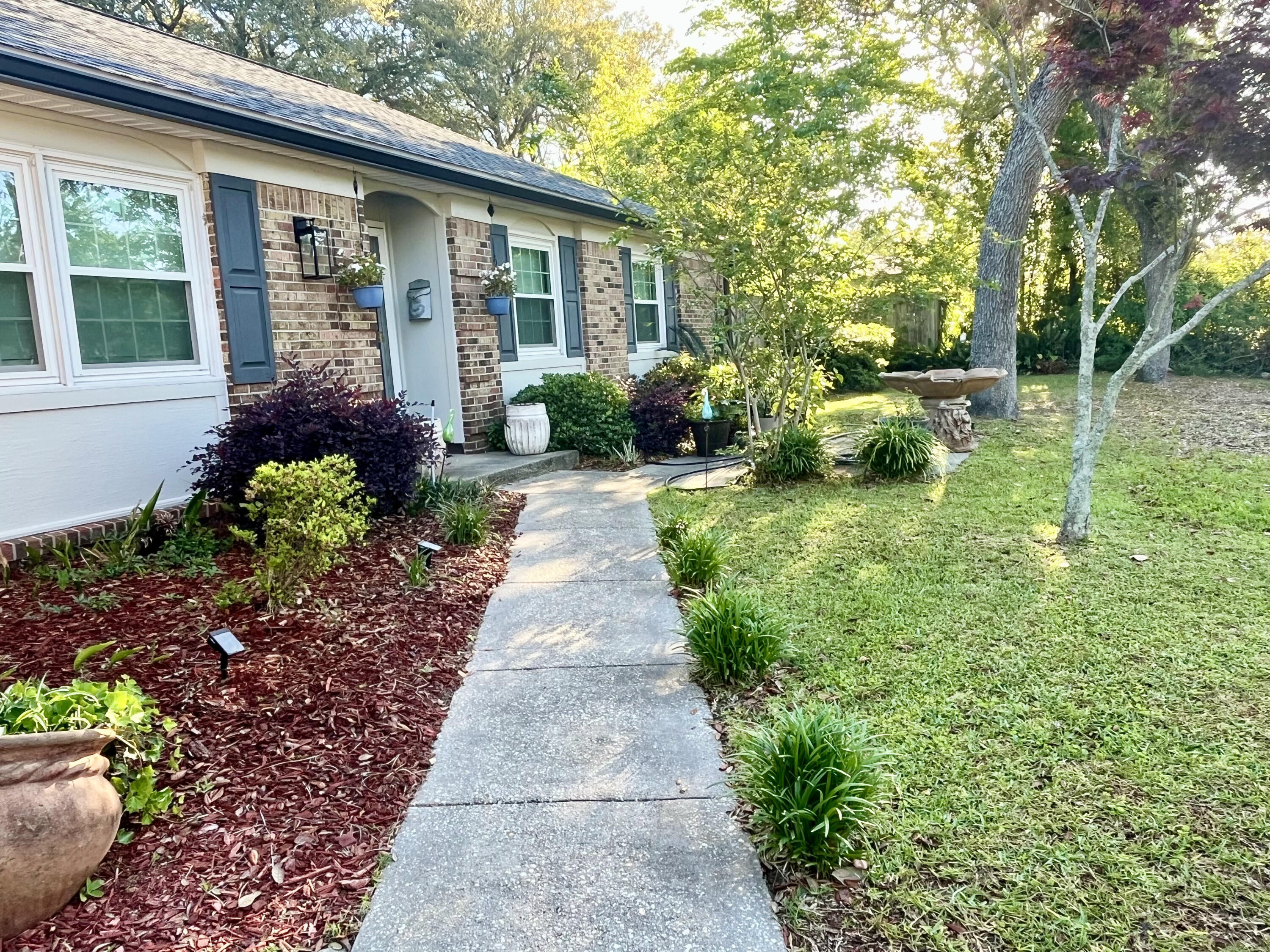 Property Photo: 613 Mayflower Avenue FL 32547
