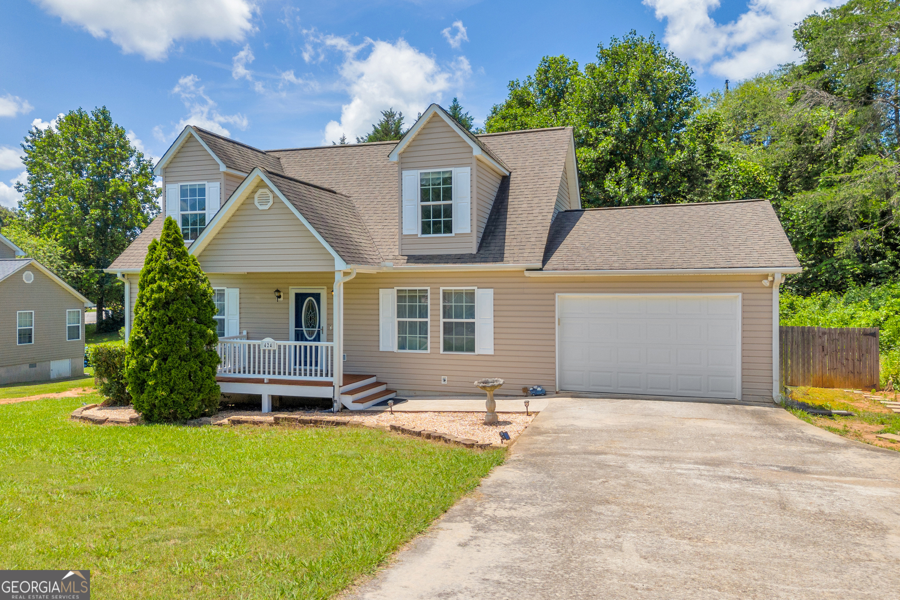 Property Photo: 424 Head Street GA 30528