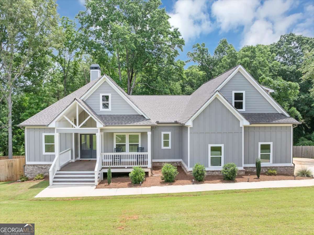 Property Photo: 1021 Windsor Creek Drive GA 30650