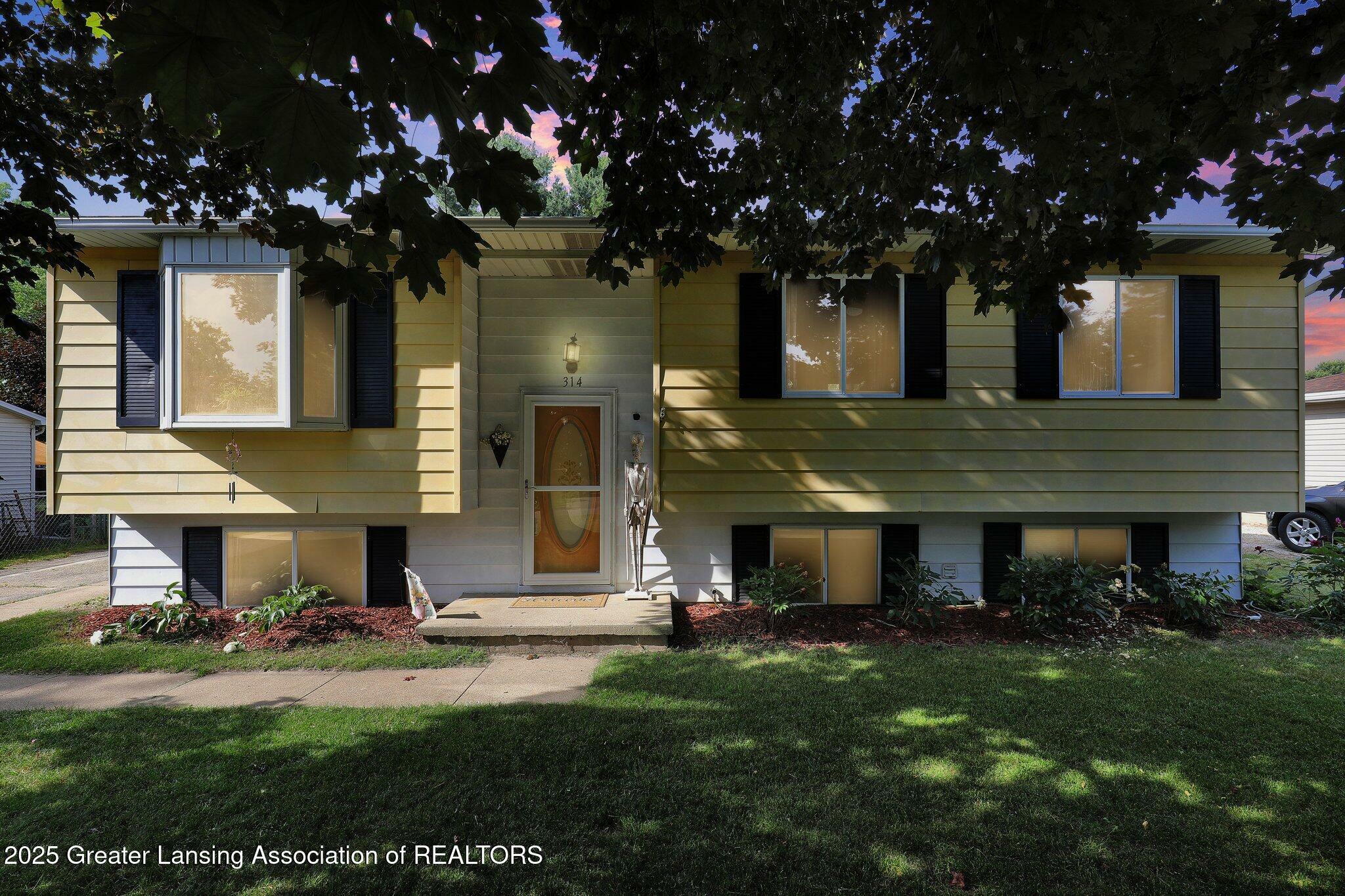 Property Photo: 314 Scarlet Oak Lane MI 48872