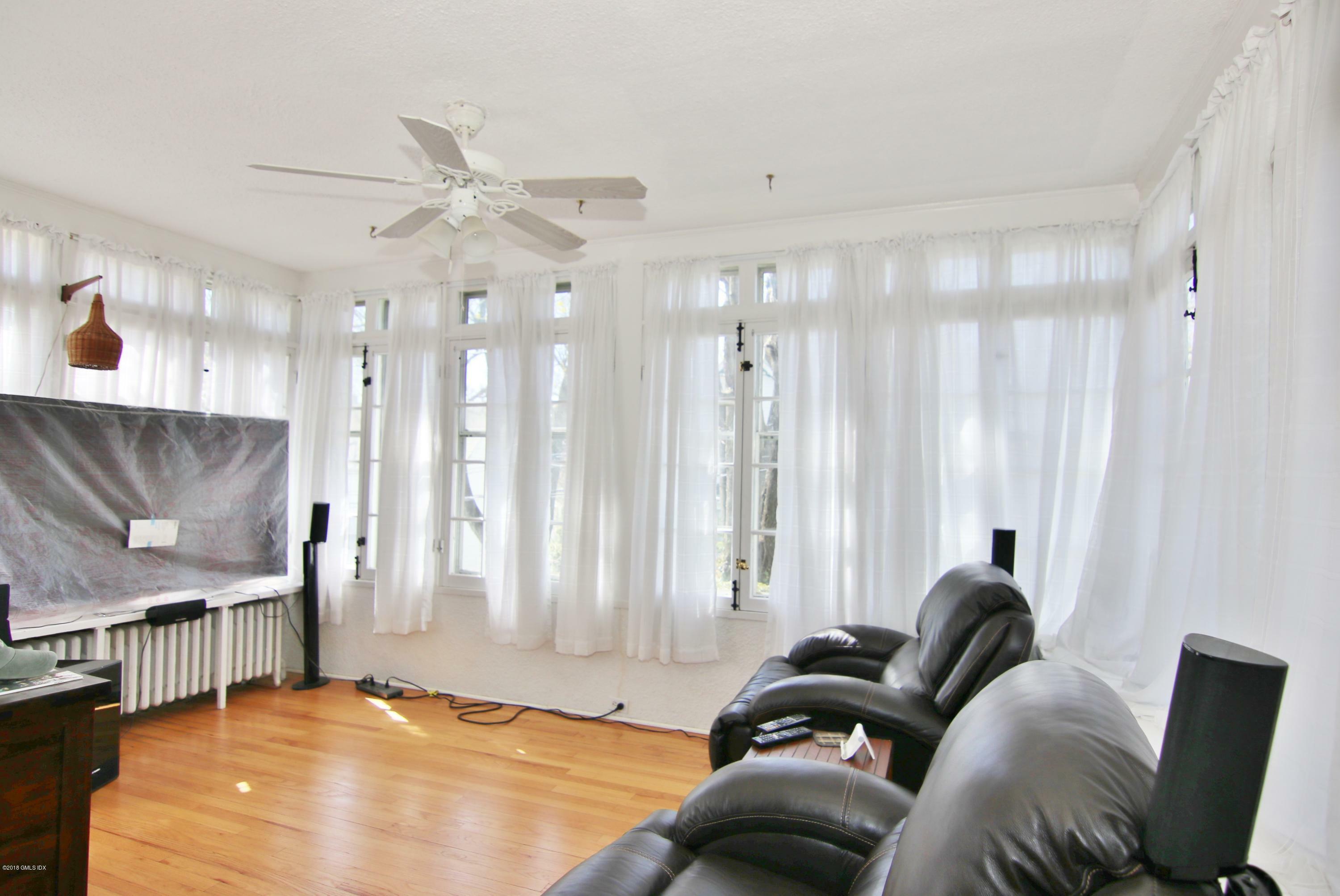 Property Photo: 123 Pine Street 1 CT 06830