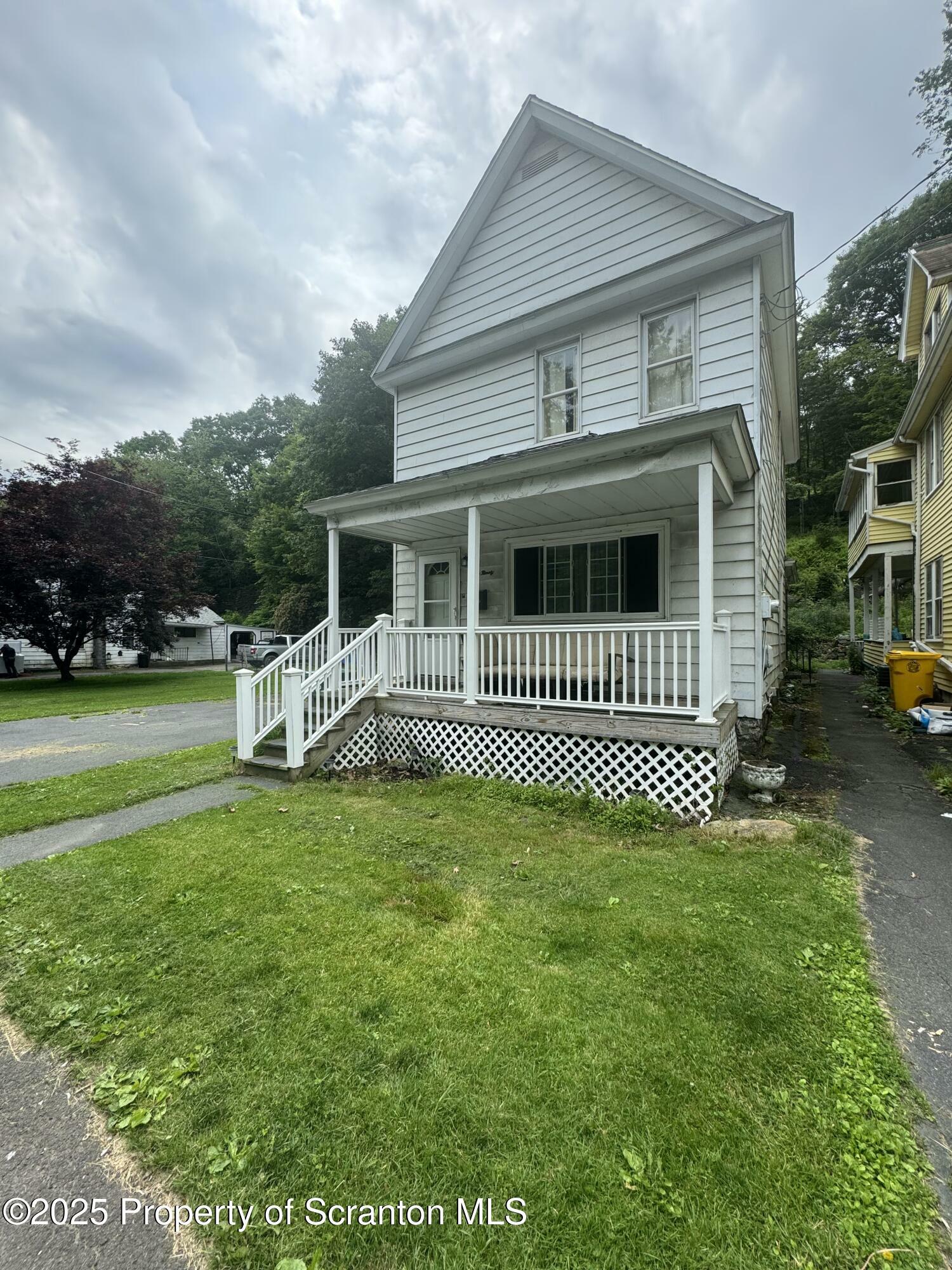 Property Photo: 590 N Main Street N PA 18403