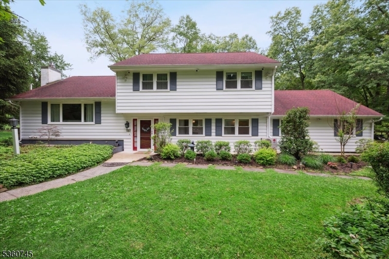 Property Photo:  42 Wildwood Ter  NJ 07069 