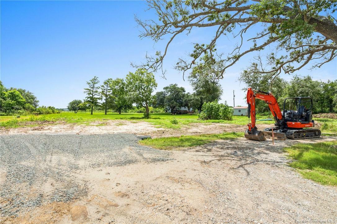 Property Photo: 180 Cooper Ann Lane LA 70645