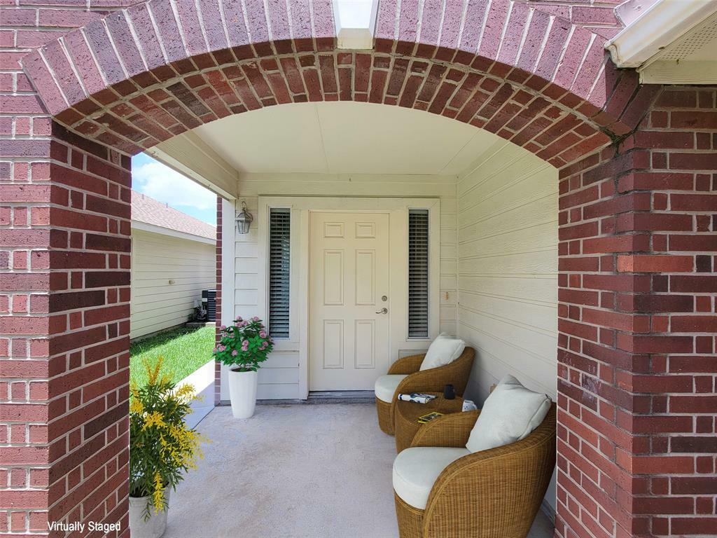 Property Photo:  19022 Yellow Thrush Drive  TX 77433 