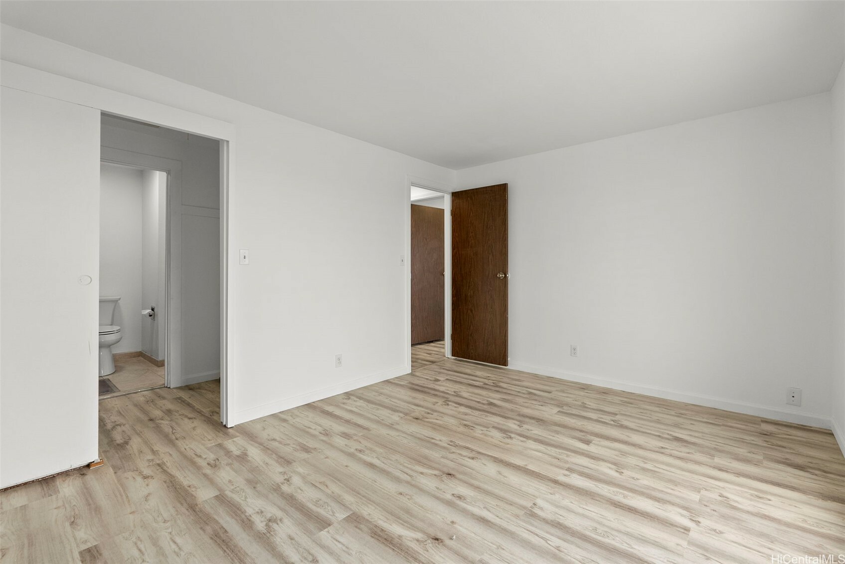 Property Photo:  94-1069 Anania Circle 16  HI 96789 