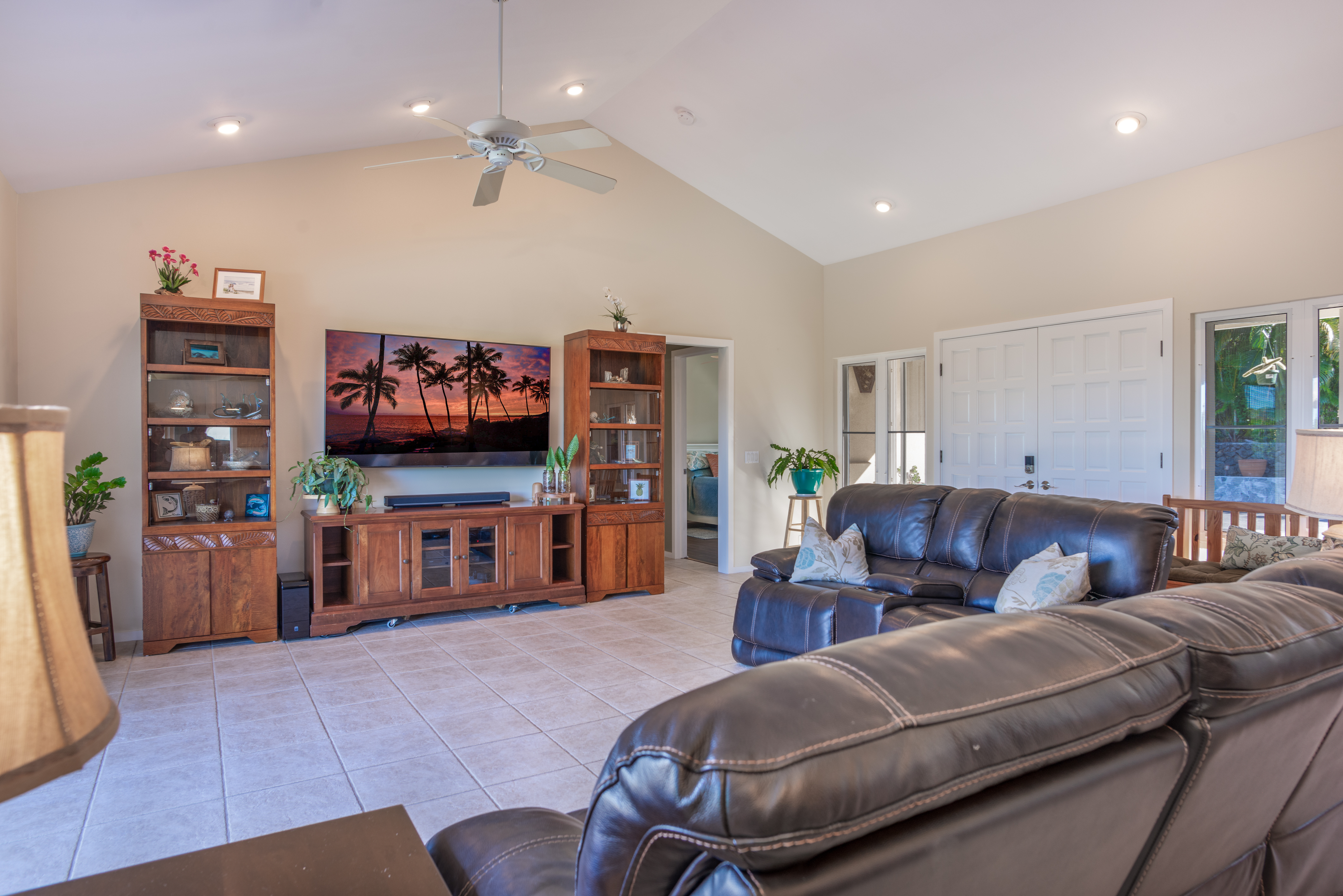 Property Photo: 75-5614-R Hienaloli Rd HI 96740