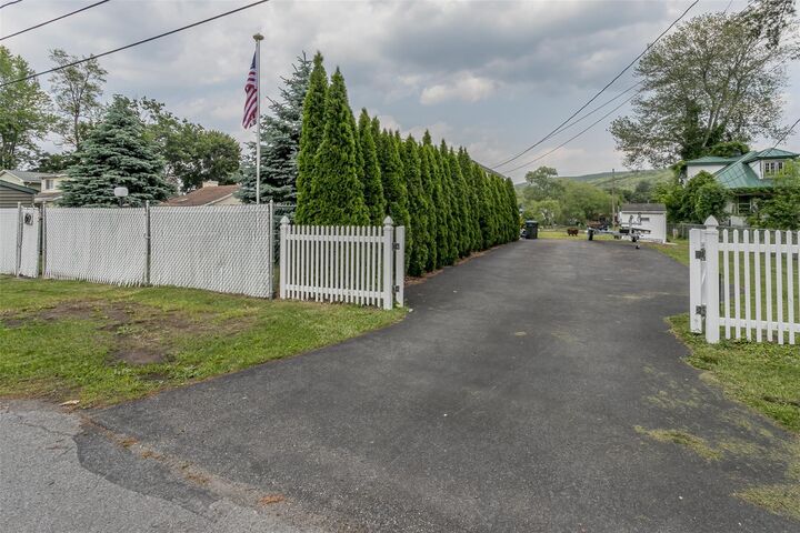 Property Photo: 60 Linden Avenue NY 10925
