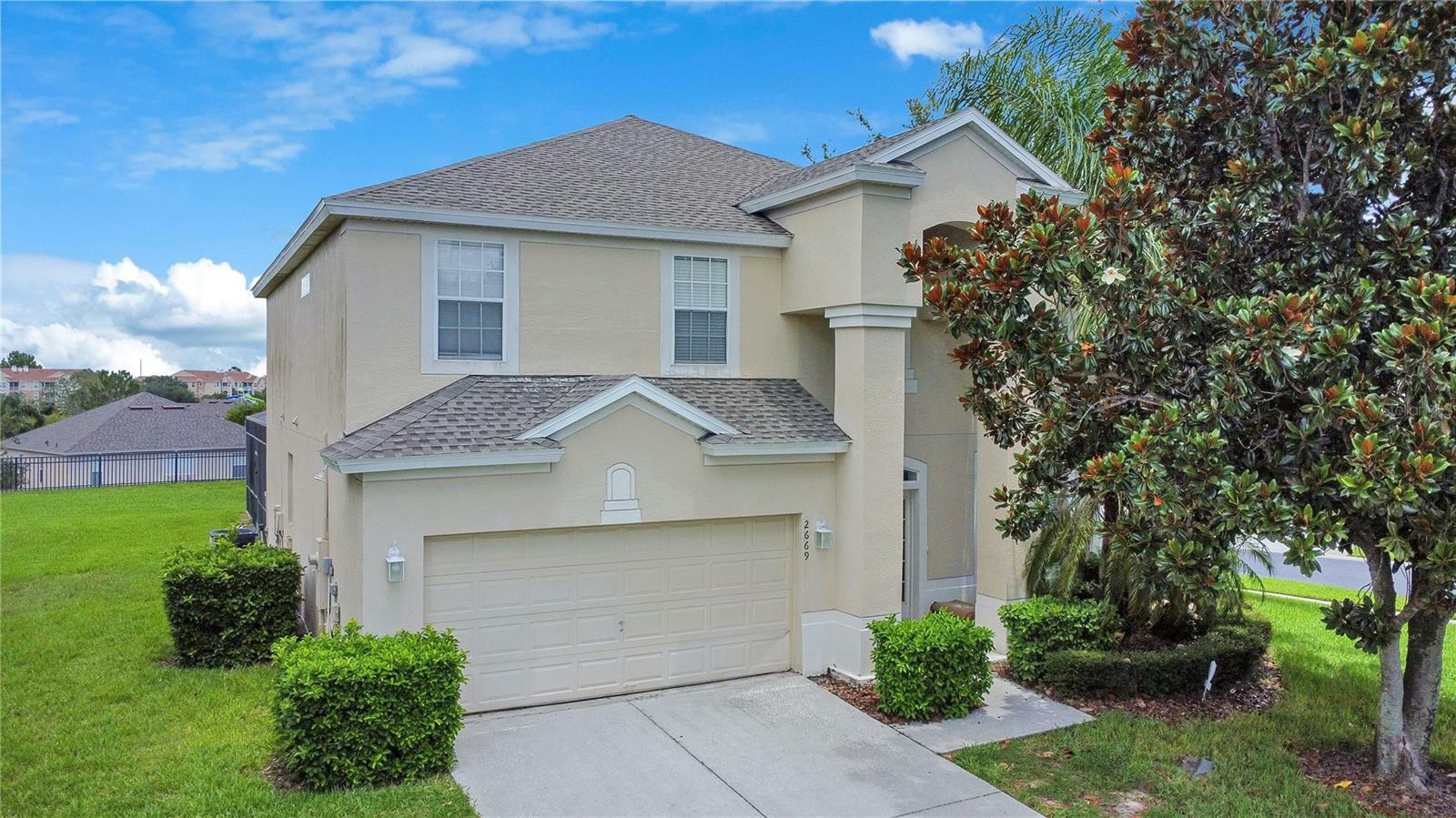 Property Photo: 2669 Manesty Lane FL 34747