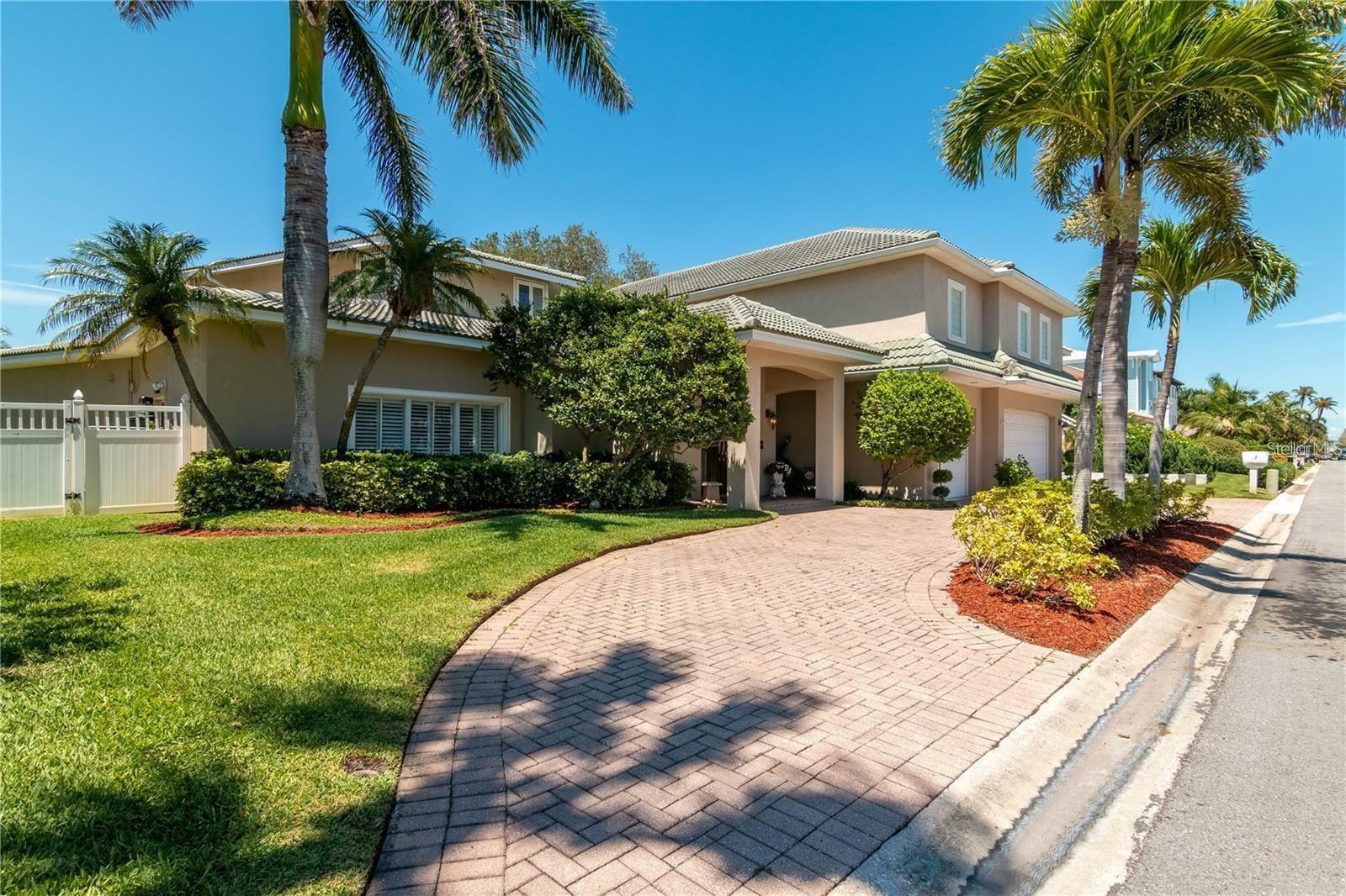 Property Photo: 3 Paradise Lane FL 33706