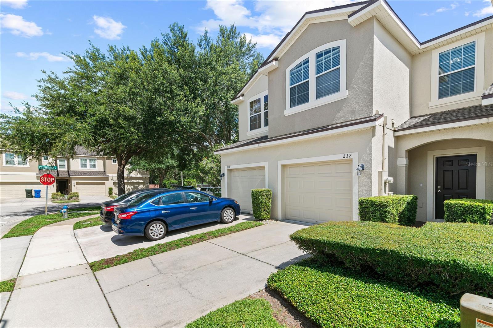 Property Photo: 232 Windflower Way FL 32765