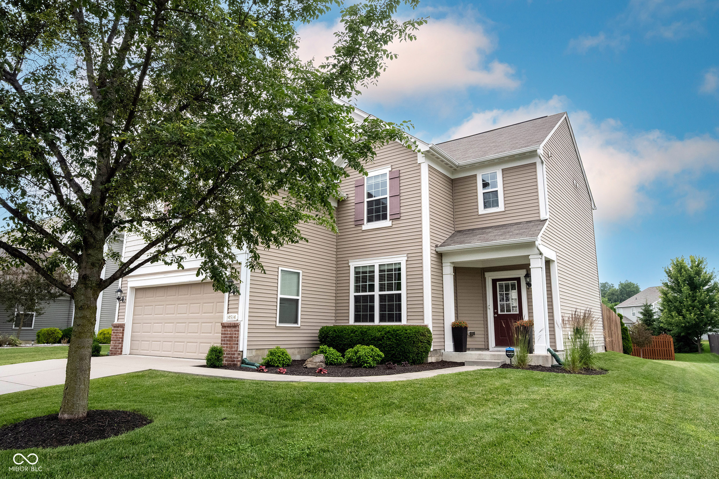 Property Photo: 14514 Glapthorn Road IN 46037