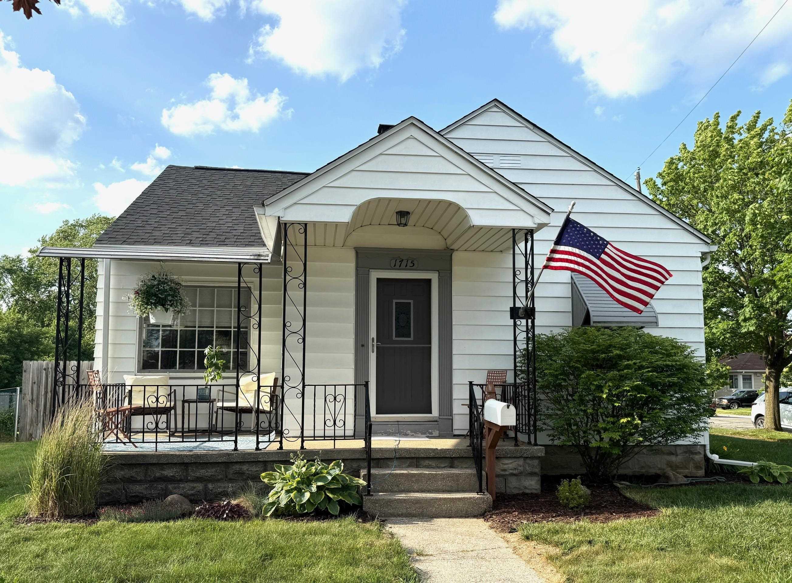 Property Photo: 1715 Fremont Avenue MI 48708