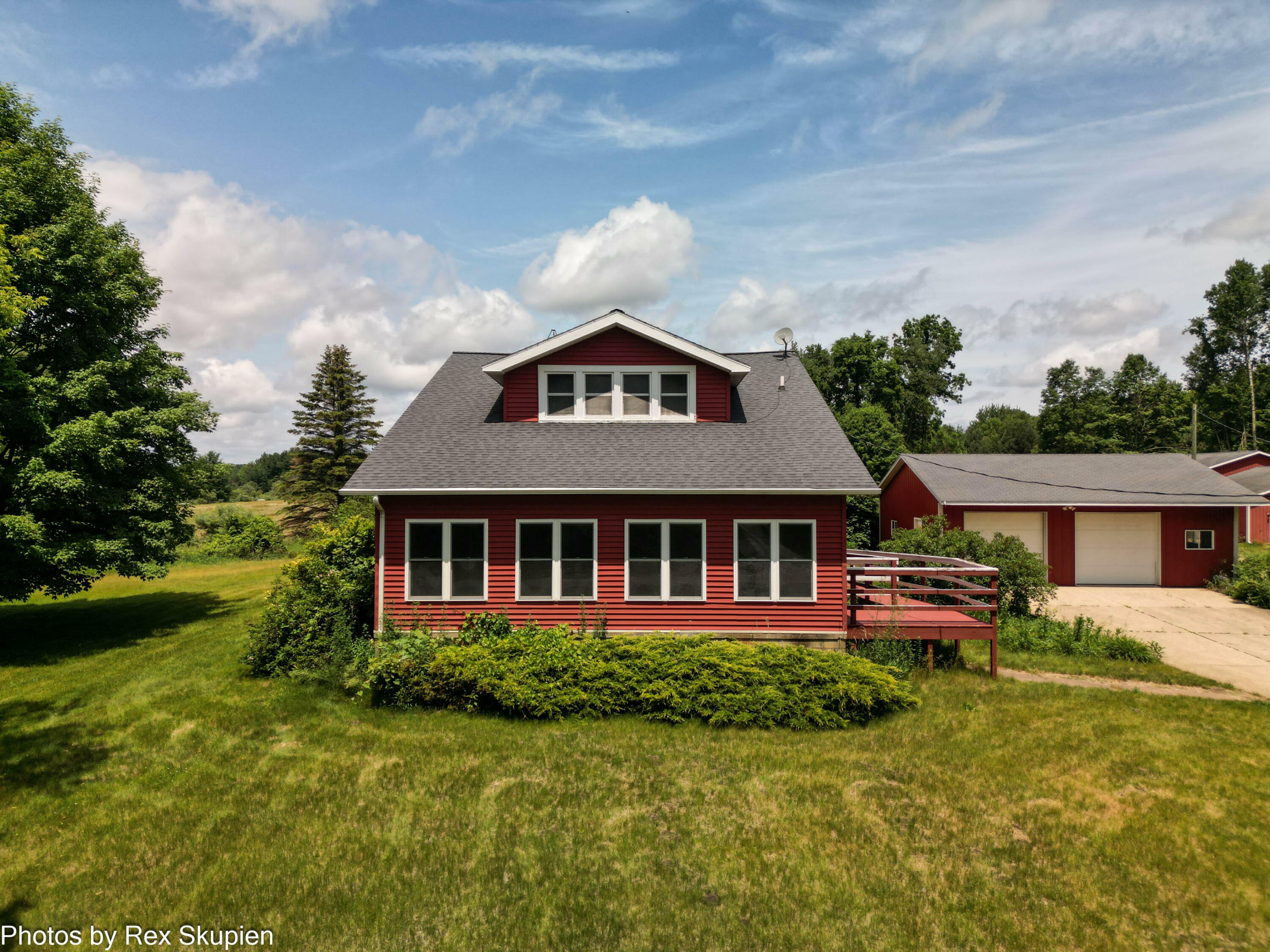 Property Photo: 3193 W 112th Street MI 49327