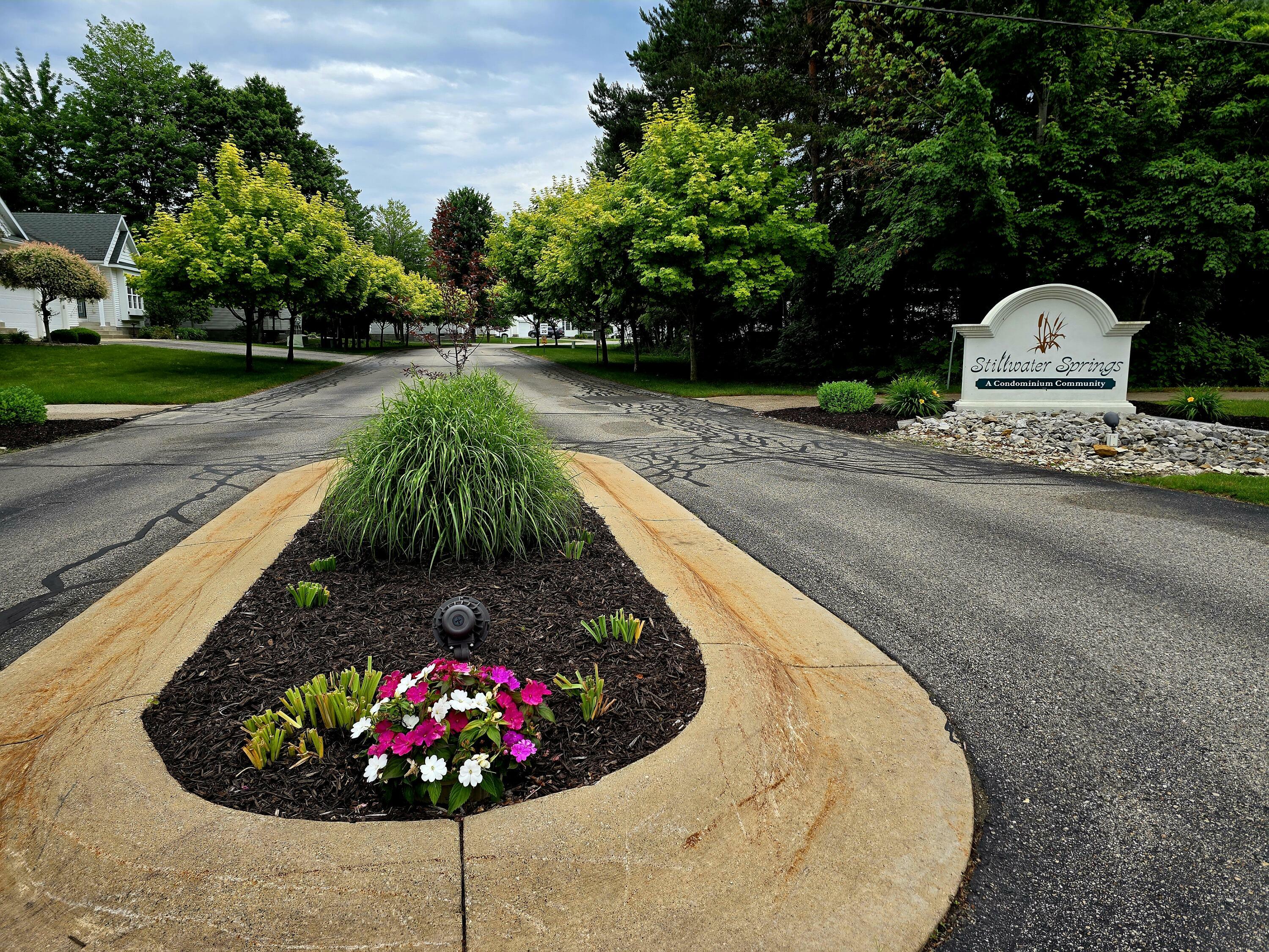 Property Photo: 5637 N Turning Leaf Way MI 49415