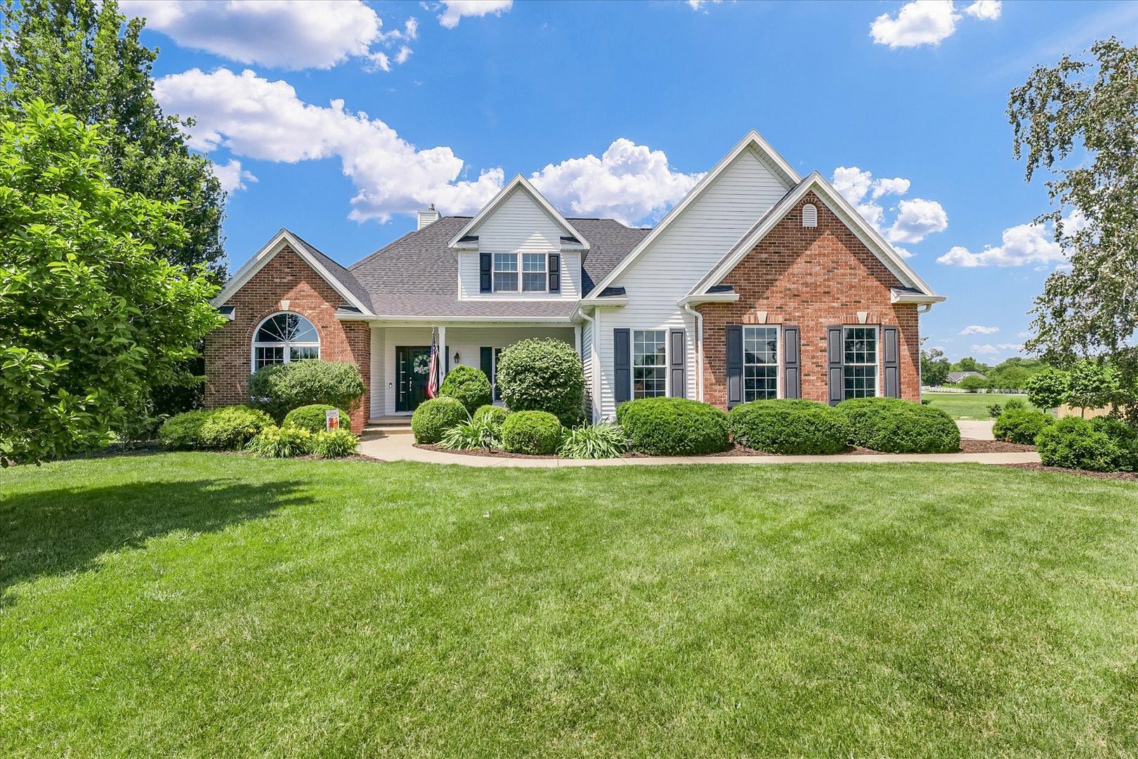 2489 County Road 550 E  Dewey IL 61840 photo