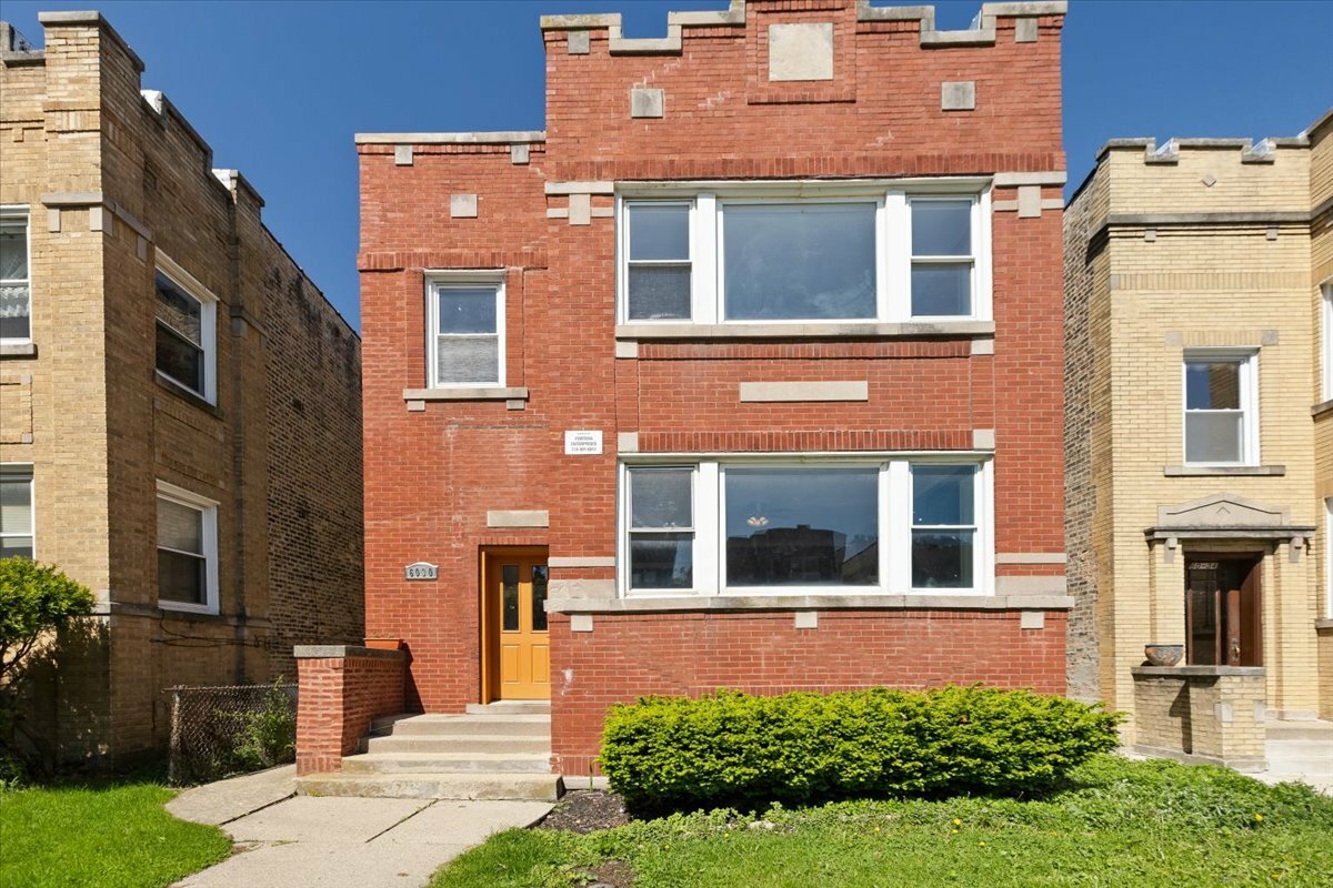 Property Photo: 6030 N Claremont Avenue IL 60659