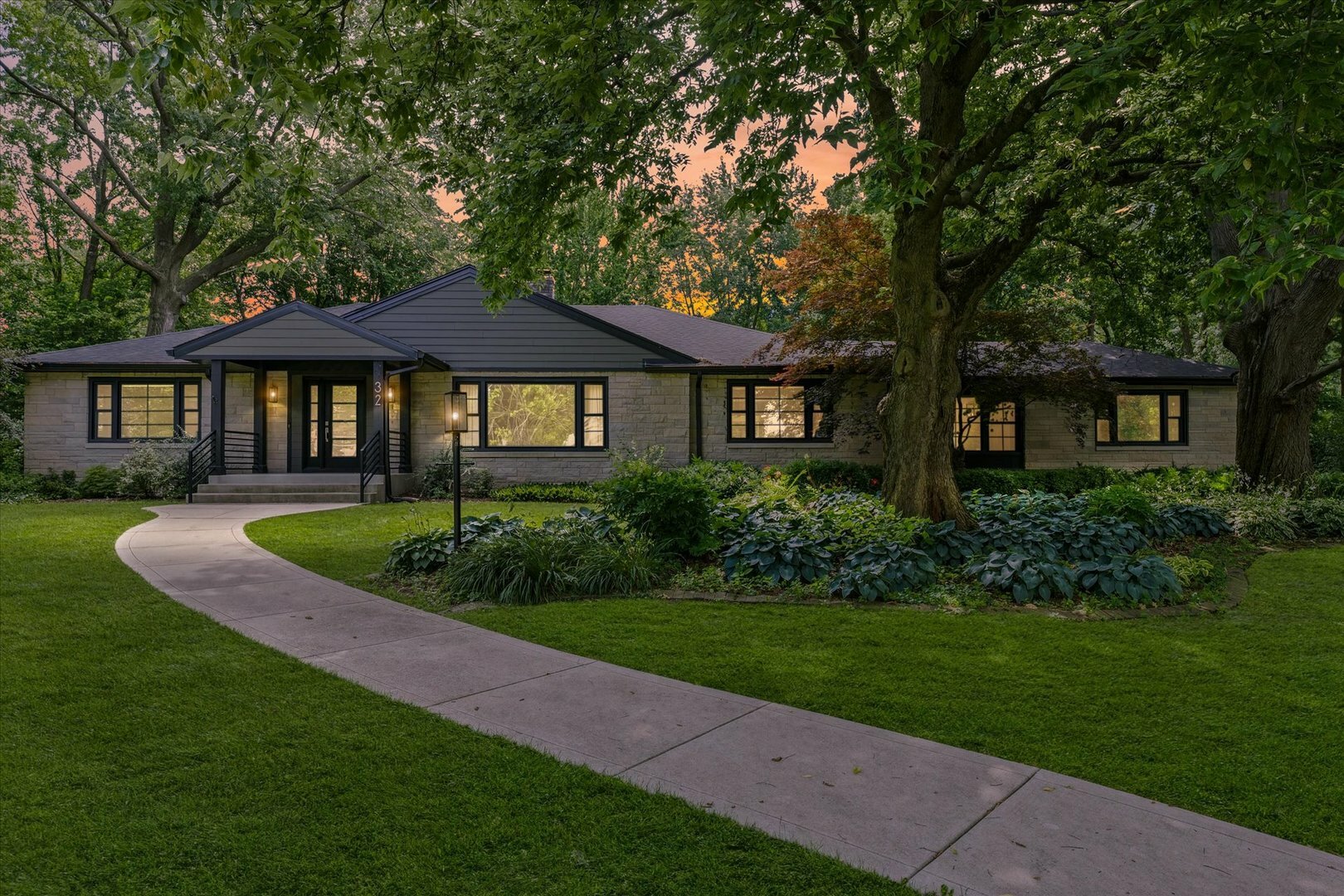 32 Greencroft Drive  Champaign IL 61821 photo