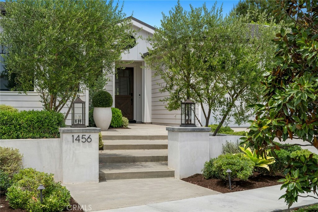 Property Photo: 1456 Key View CA 92625