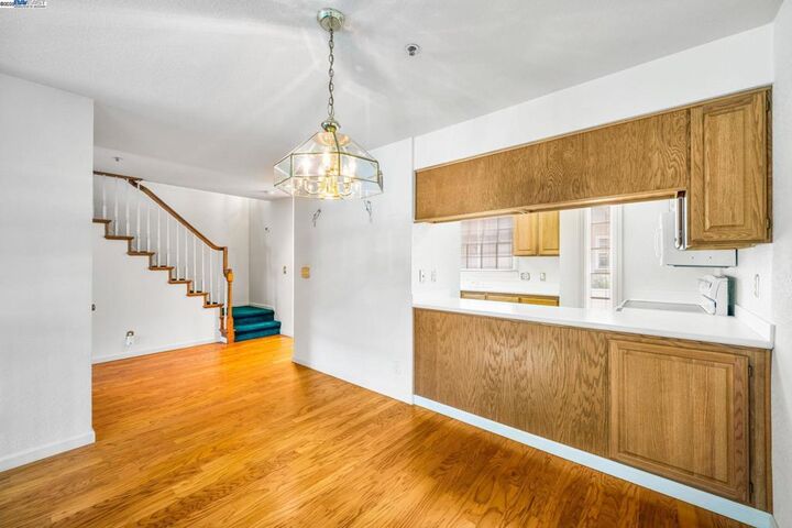 Property Photo:  1555 Cherry St 12  CA 94070 