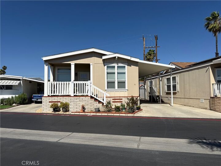 Property Photo:  1445 W Florida Avenue 21  CA 92543 