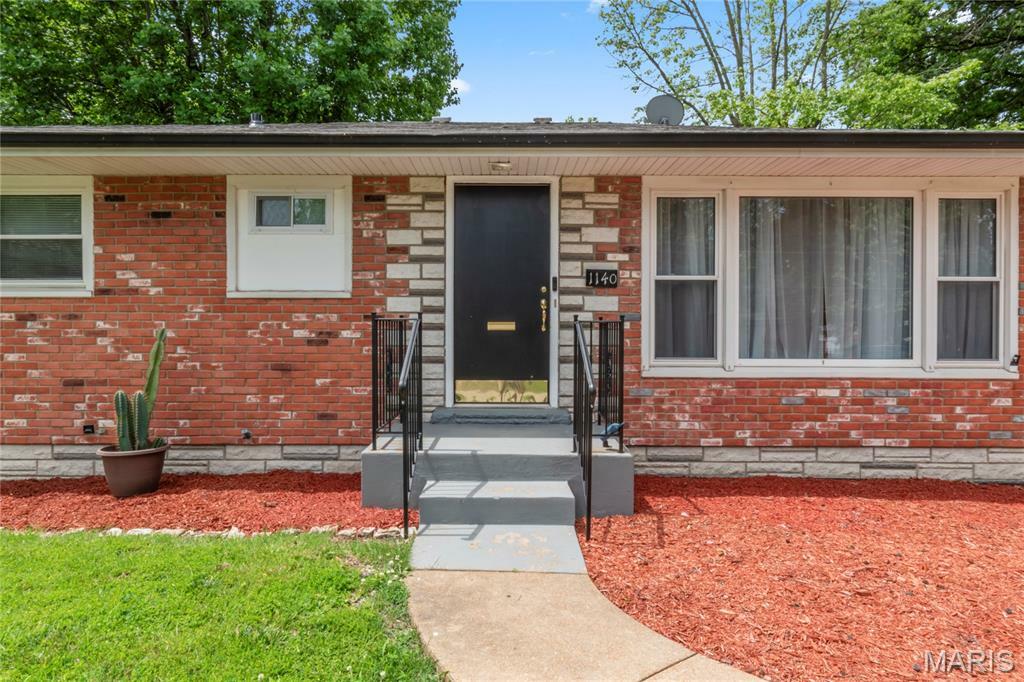 Property Photo: 1140 Lindsay Lane MO 63031