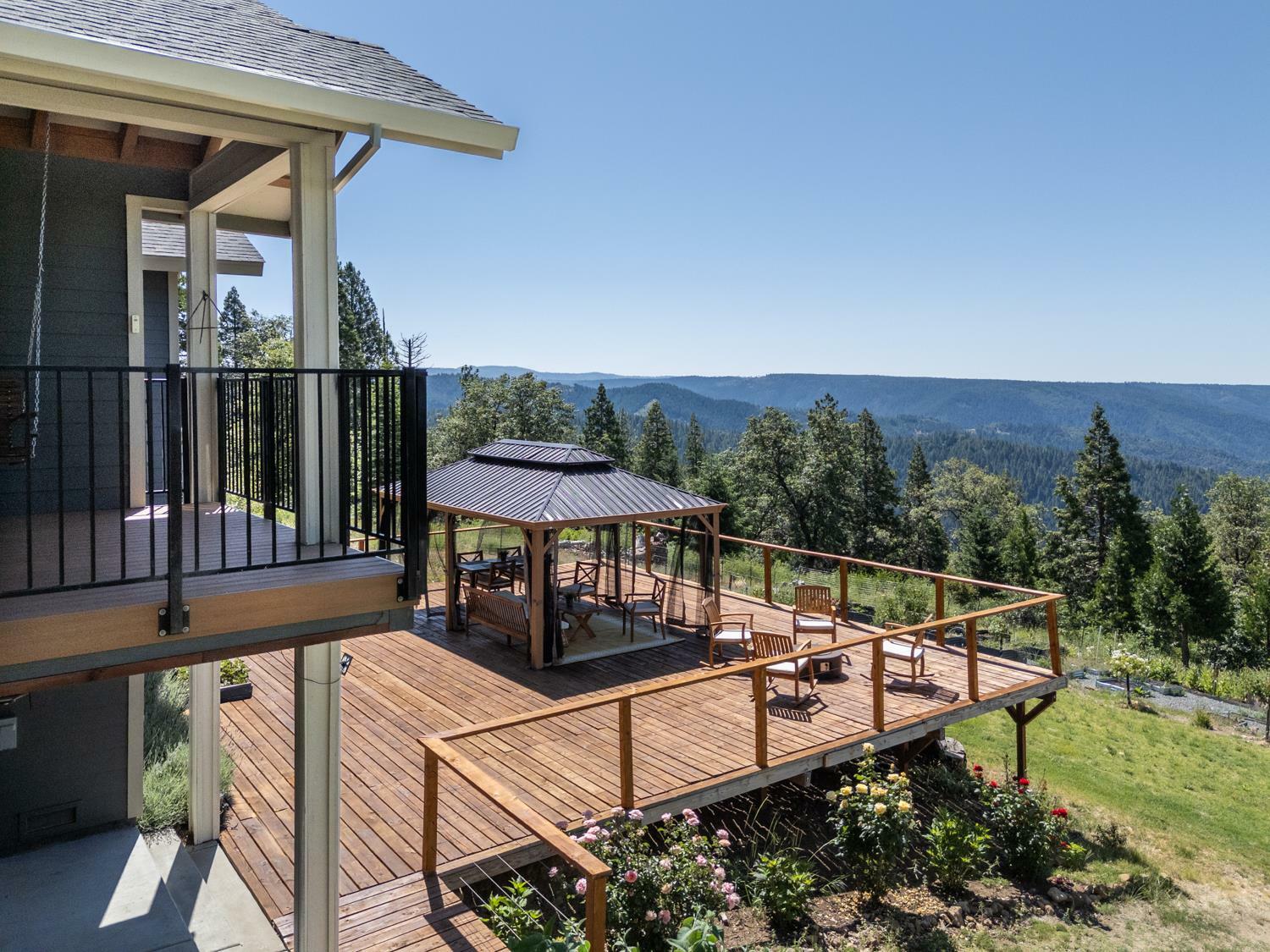 Property Photo: 545 Kearsarge Court CA 95701