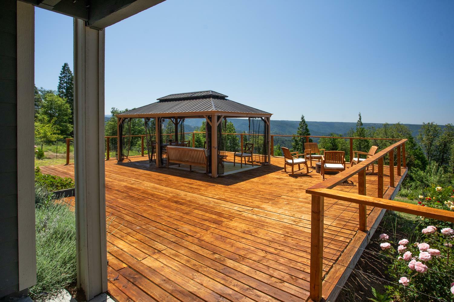 Property Photo: 545 Kearsarge Court CA 95701