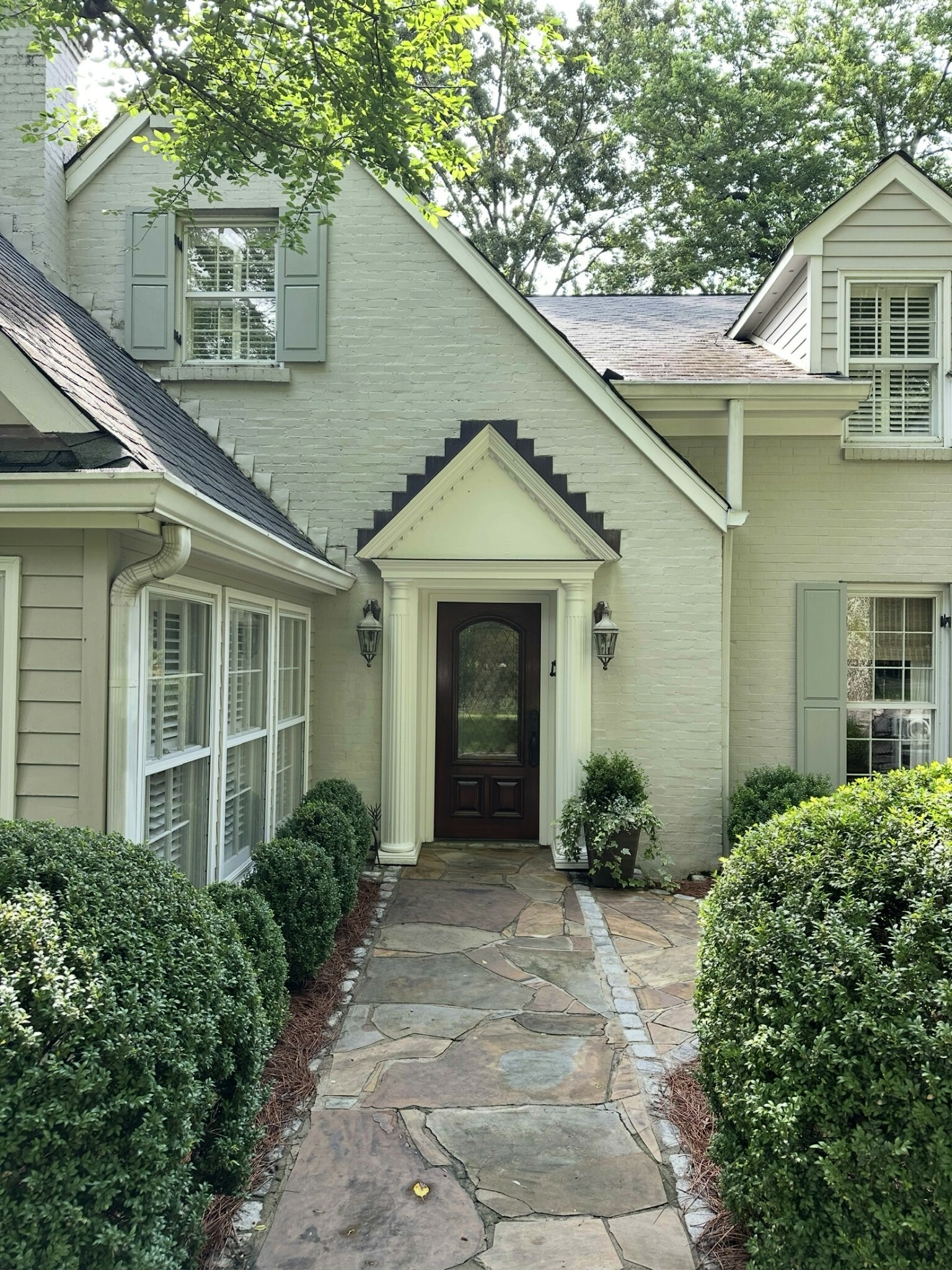 Property Photo: 500 Westview Ave TN 37205