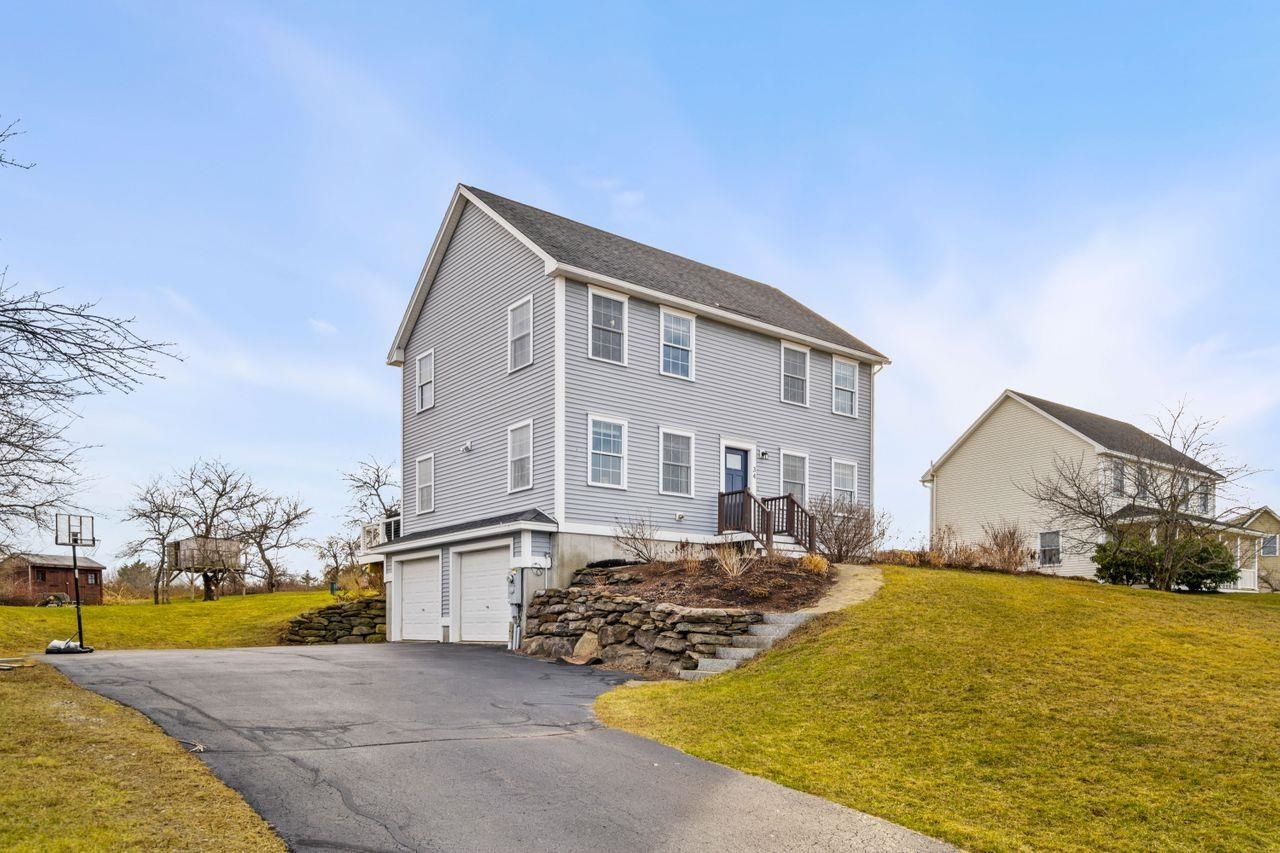 34 Orchard Hill Road  Epping NH 03042 photo