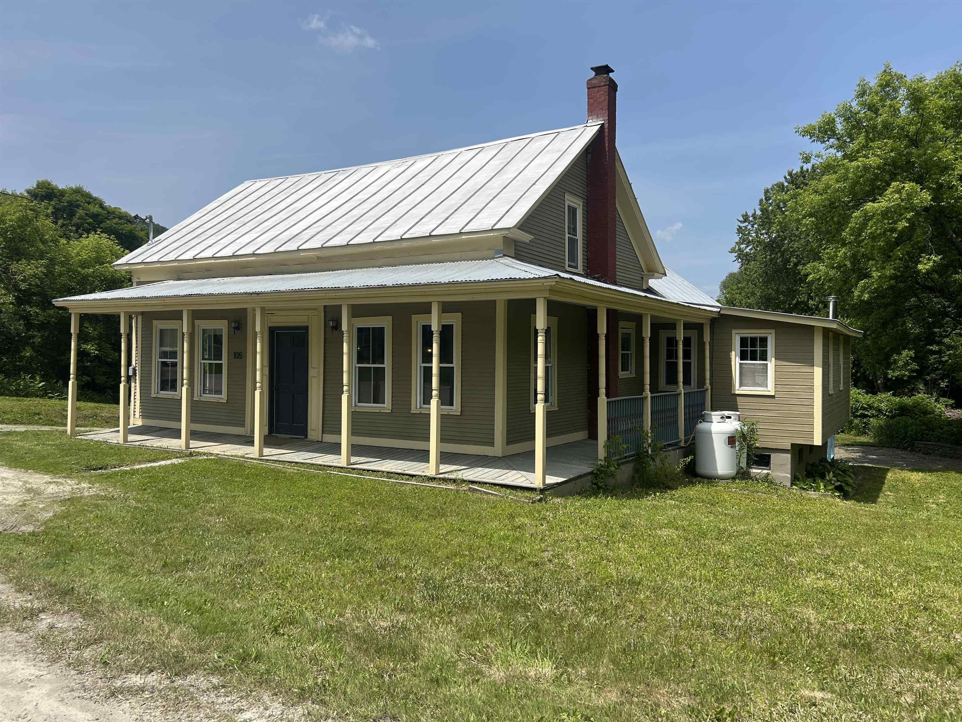 Property Photo:  105 Bridge Street  VT 05462 