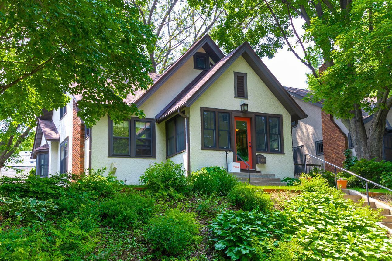 Property Photo: 2010 Fairmount Avenue MN 55105