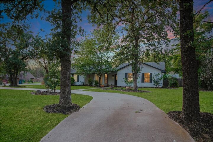 Property Photo: 312 Perkins Road TX 76227
