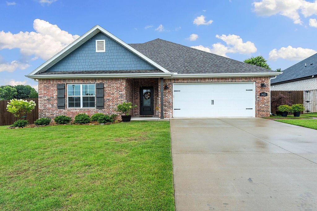 Property Photo:  5623 Lavender Avenue  AR 72762 