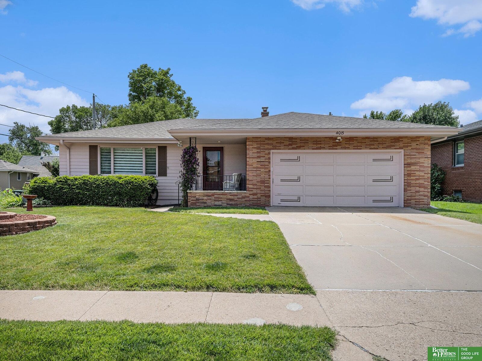 Property Photo: 4015 Arbor Street NE 68105