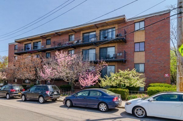 Property Photo:  400 Savin Hill Ave. 9  MA 02125 