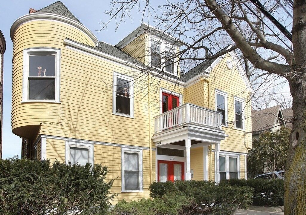 Property Photo:  175 Winthrop Rd 3  MA 02445 