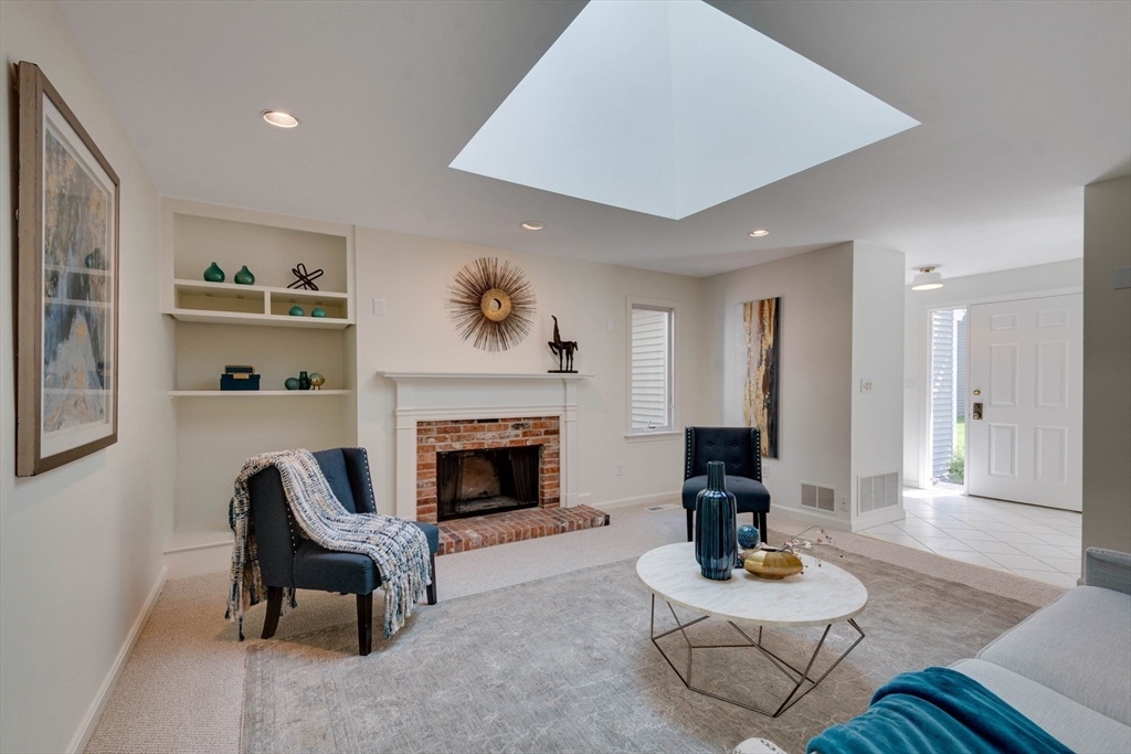 Property Photo:  17 Indian Dawn 17  MA 01778 