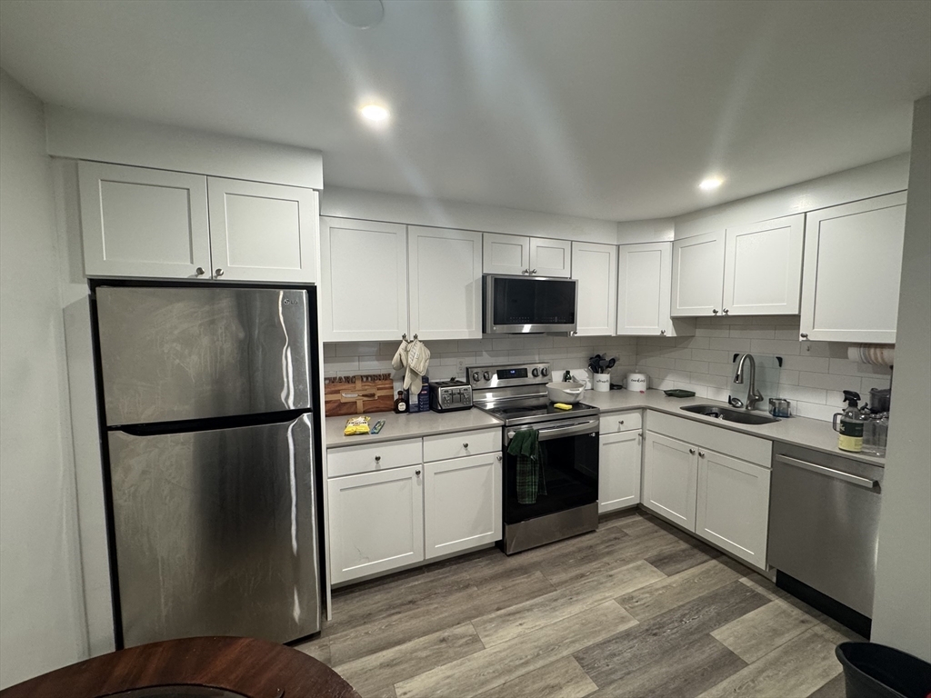 Property Photo: 1395 Furnace Brook Parkway 2 MA 02169